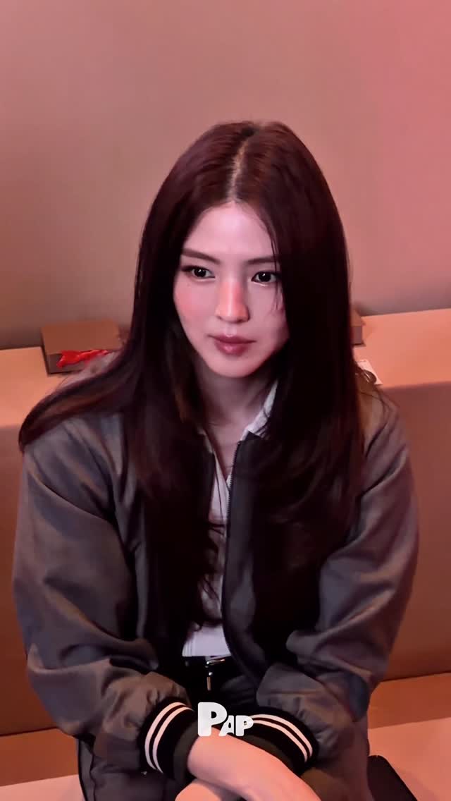 밀라노 패션 위크, 한소희와 함께 돌아온 휠라 — Cover