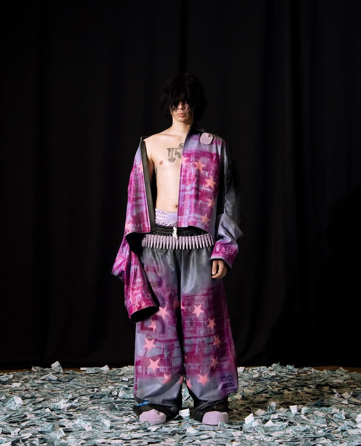 베를린의 파괴적 비전, 게릿 제이콥의 캠프 유니버스 — Look 2