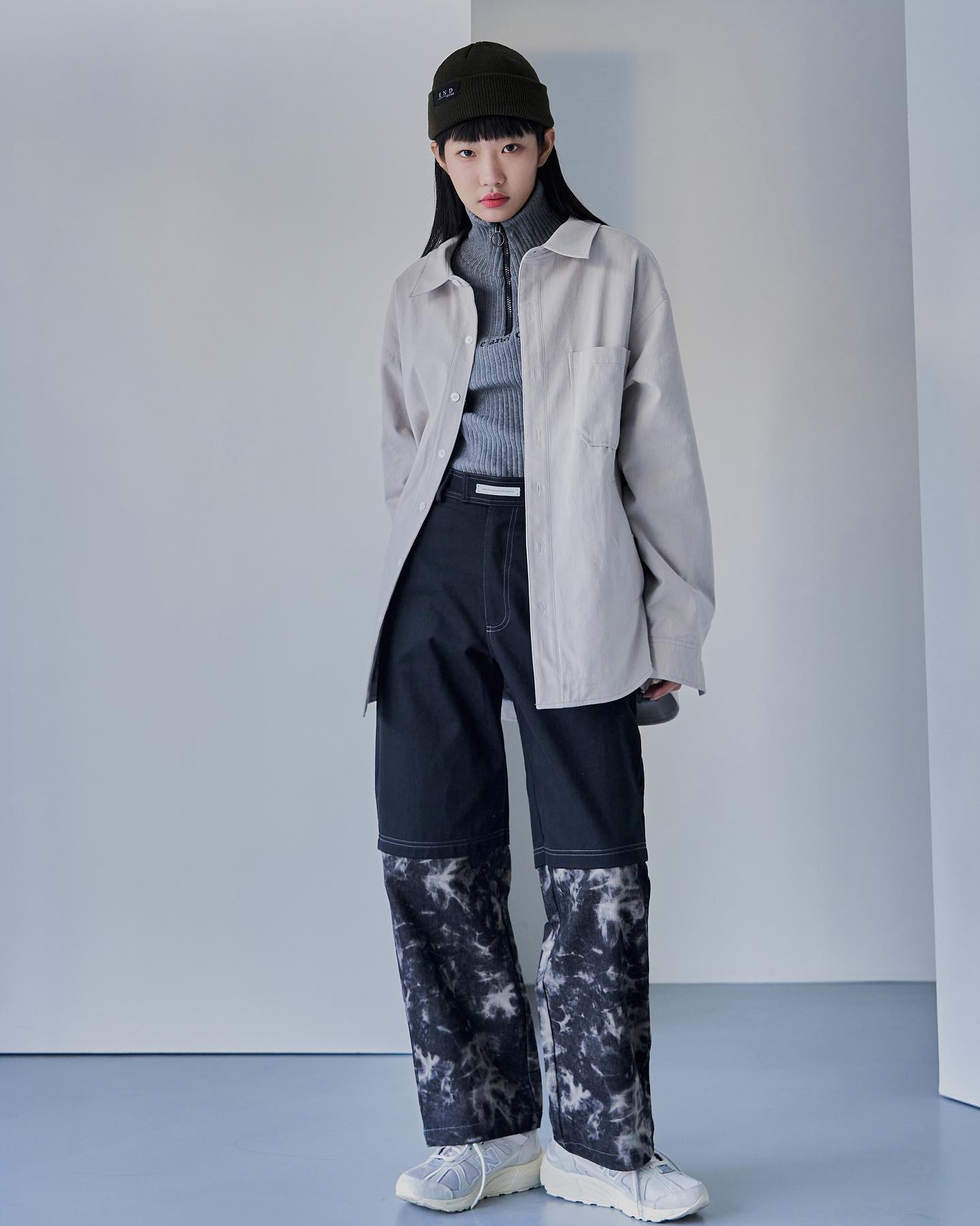 END, 자유와 감성을 담은 미니멀 스트릿 브랜드 — Look 3