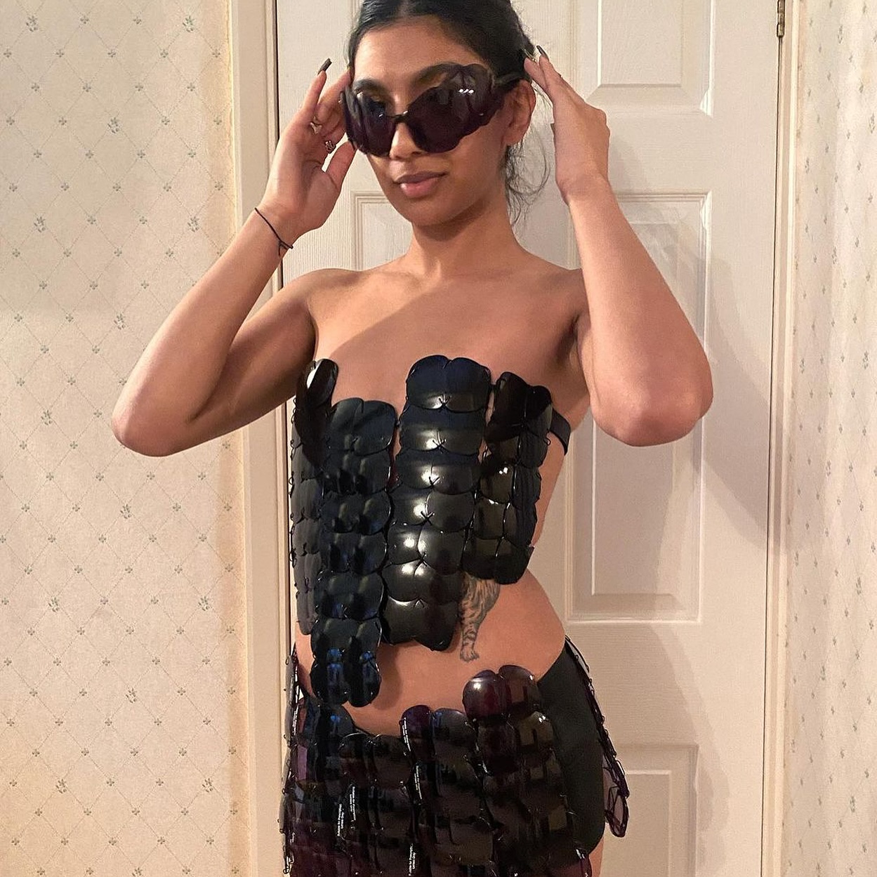 업사이클 렌즈로 제작한 아방가르드 아이웨어의 미래 — Look 4