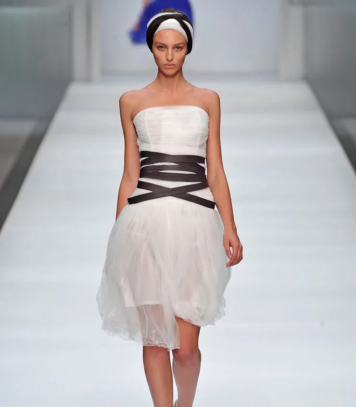피비 파일로의 셀린느, 2009 S/S 컬렉션 재조명 — Look 3