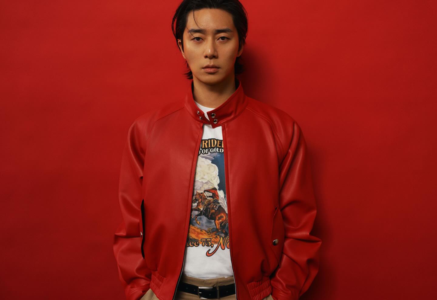 노이스, 박서준과 함께 더현대 서울 신규 매장 오픈 — Look 6