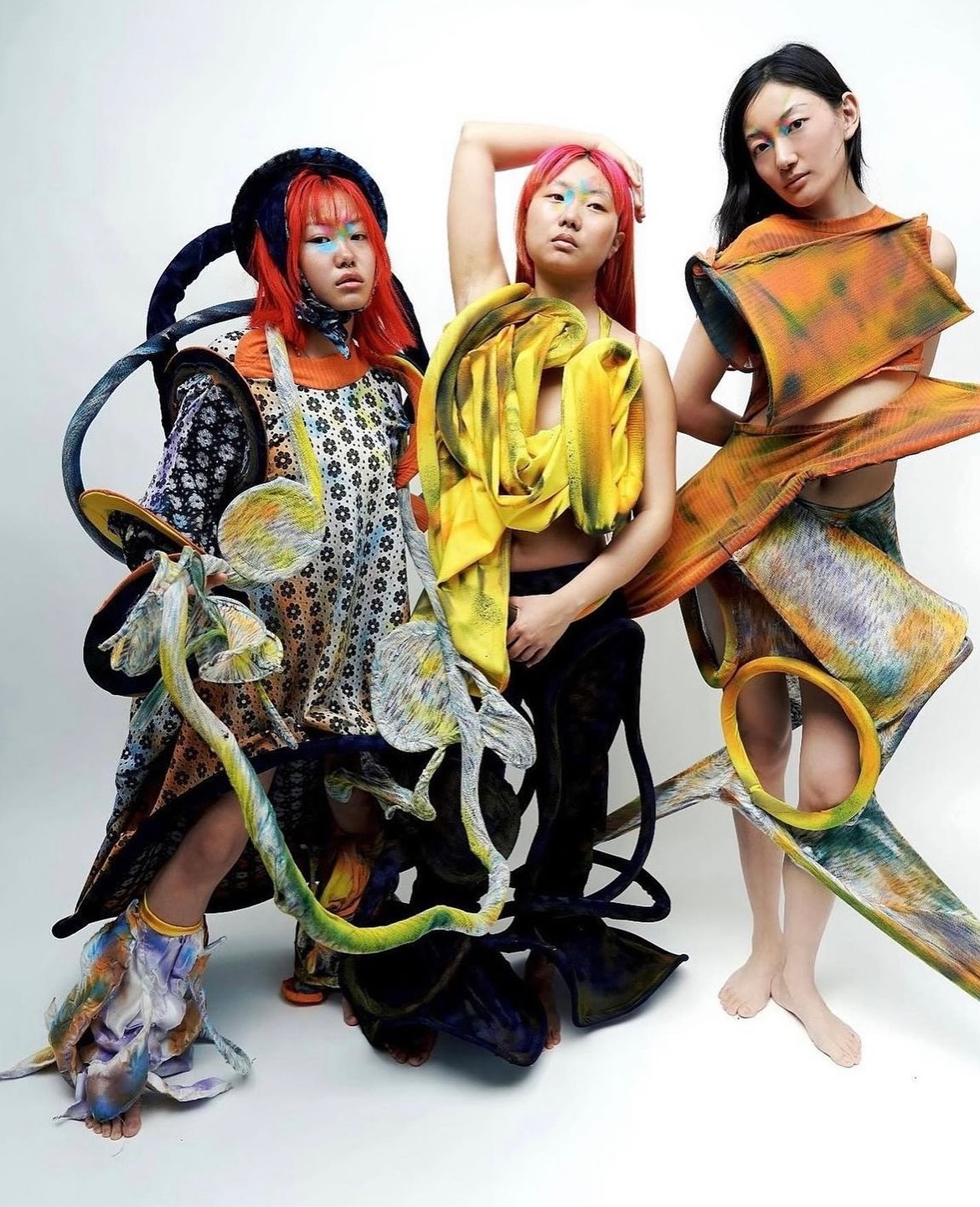 디지털 시대의 감금, 소셜미디어가 만든 현대의 영묘 — Look 6