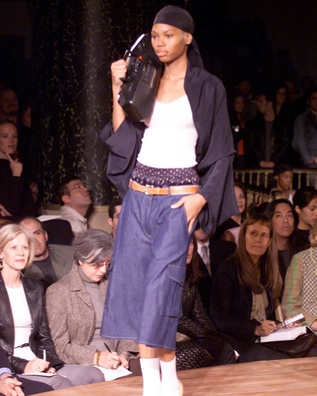 미구엘 아드로버, 2001년 하이패션의 반란을 일으키다 — Look 2