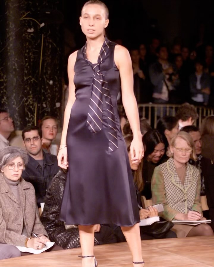 미구엘 아드로버, 2001년 하이패션의 반란을 일으키다 — Look 6