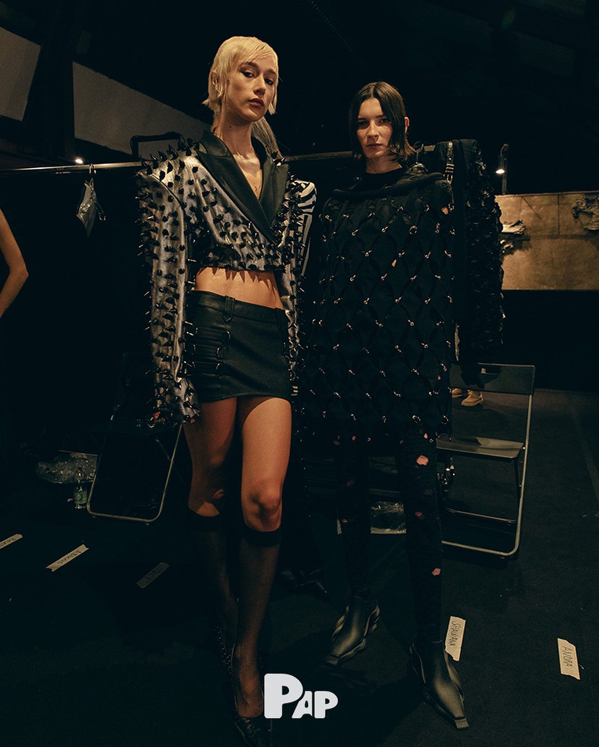 안나키키, 밀라노 패션위크 SS24 백스테이지 — Look 6