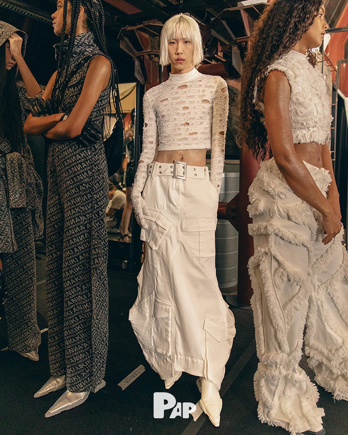 안나키키, 밀라노 패션위크 SS24 백스테이지 — Look 7
