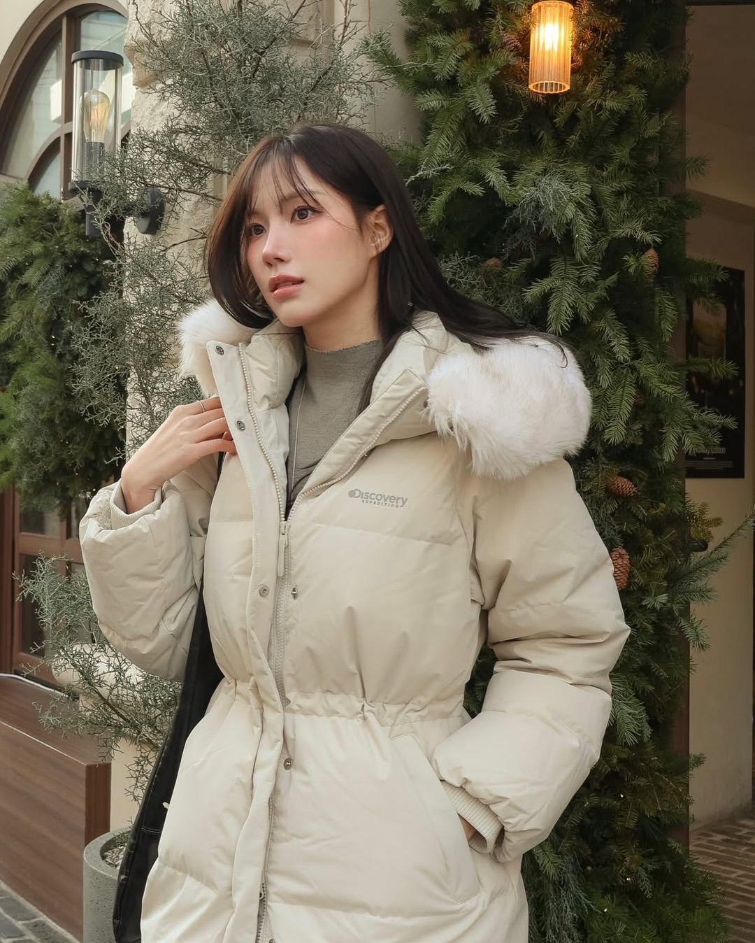 디스커버리 익스페디션, 겨울 스타일과 기능을 동시에 완성하는 프리미엄 패딩 라인 — Look 2