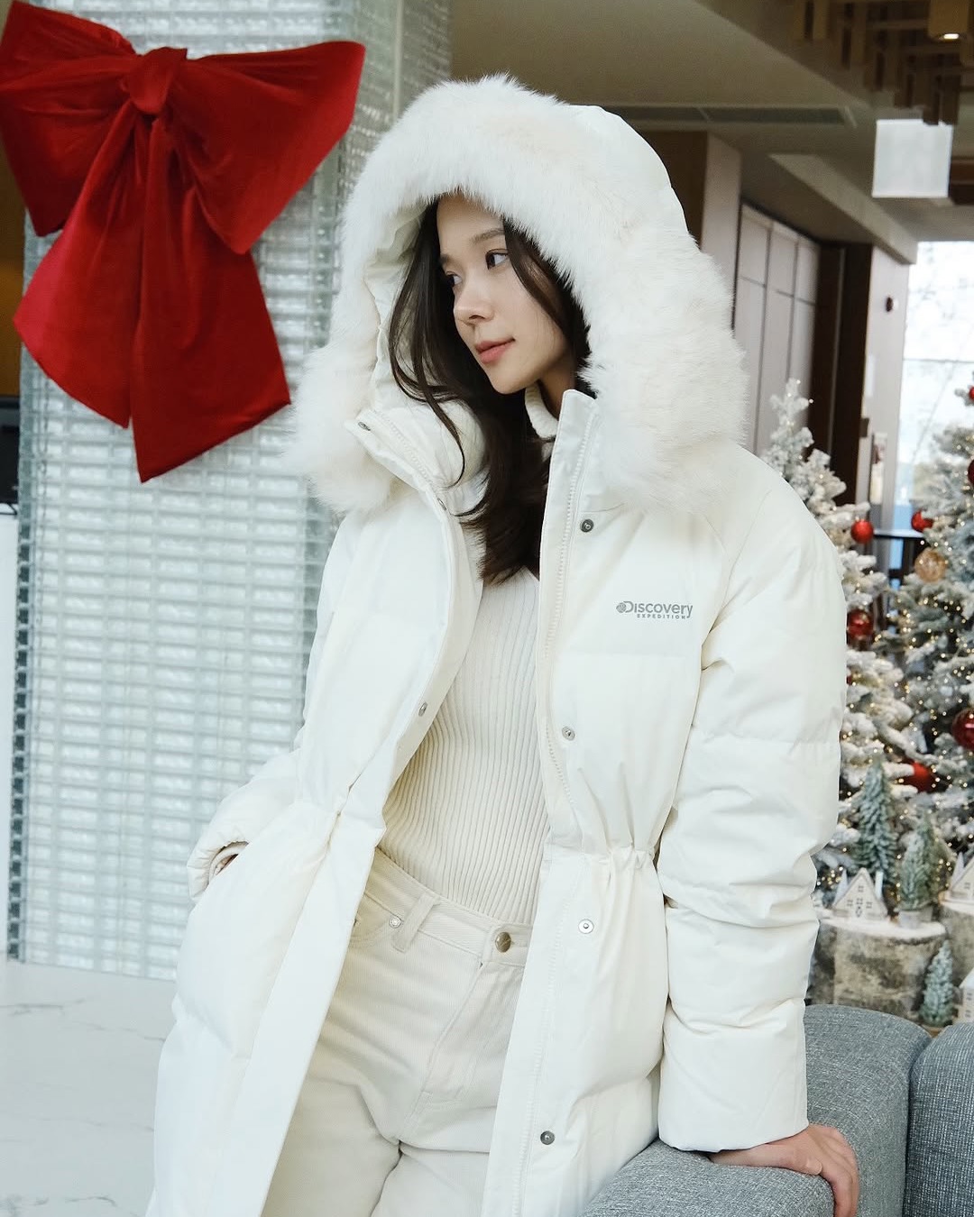 디스커버리 익스페디션, 겨울 스타일과 기능을 동시에 완성하는 프리미엄 패딩 라인 — Look 9