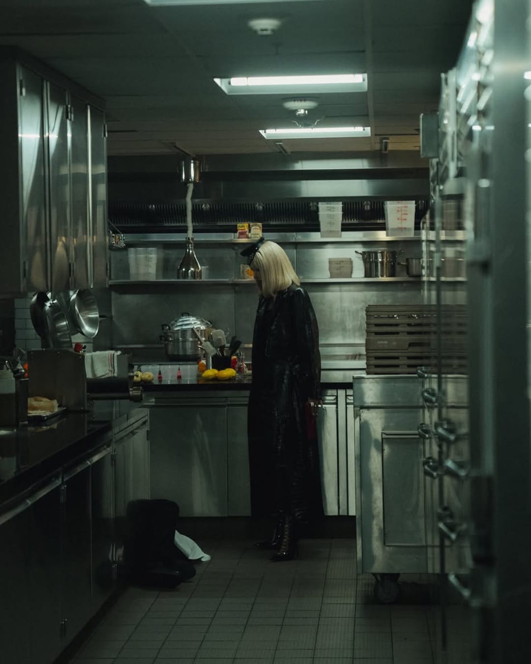리사가 풀어준 'Tarantino' 비하인드 컷 — lisa, Look 9