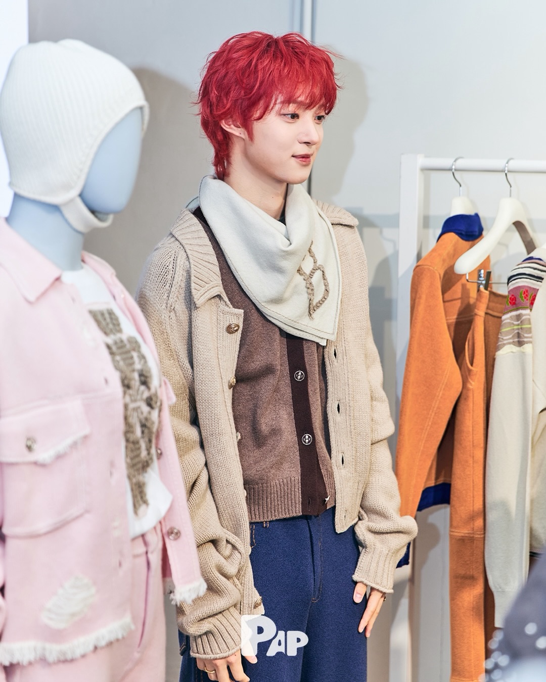 장원영이 입은 배리의 캐시미어 언어, 성수에서 다시 쓰다 — Look 6