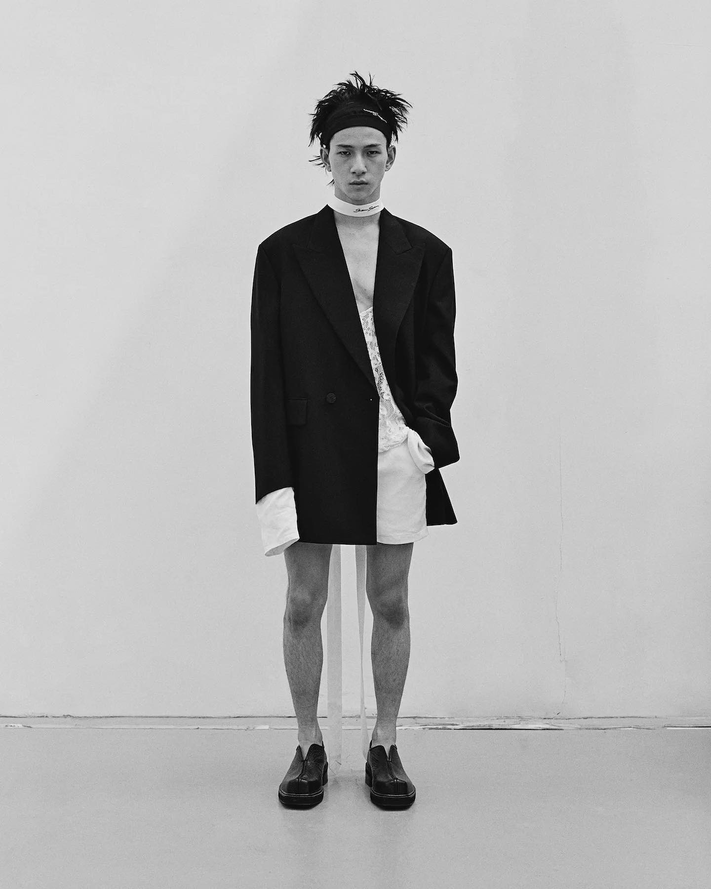 션 쑤엔, 2023 봄여름 파리 패션 위크 컬렉션 공개 — Look 2