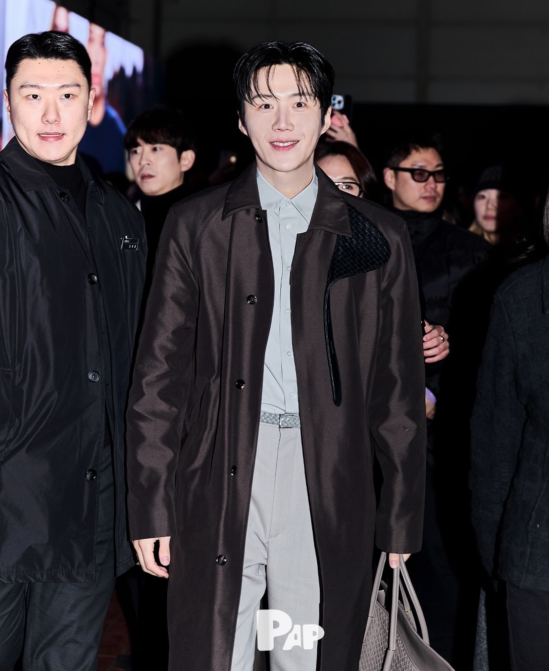 보테가 베네타 2026 여름, 루이즈 트로터의 첫 장을 열다 — Look 7