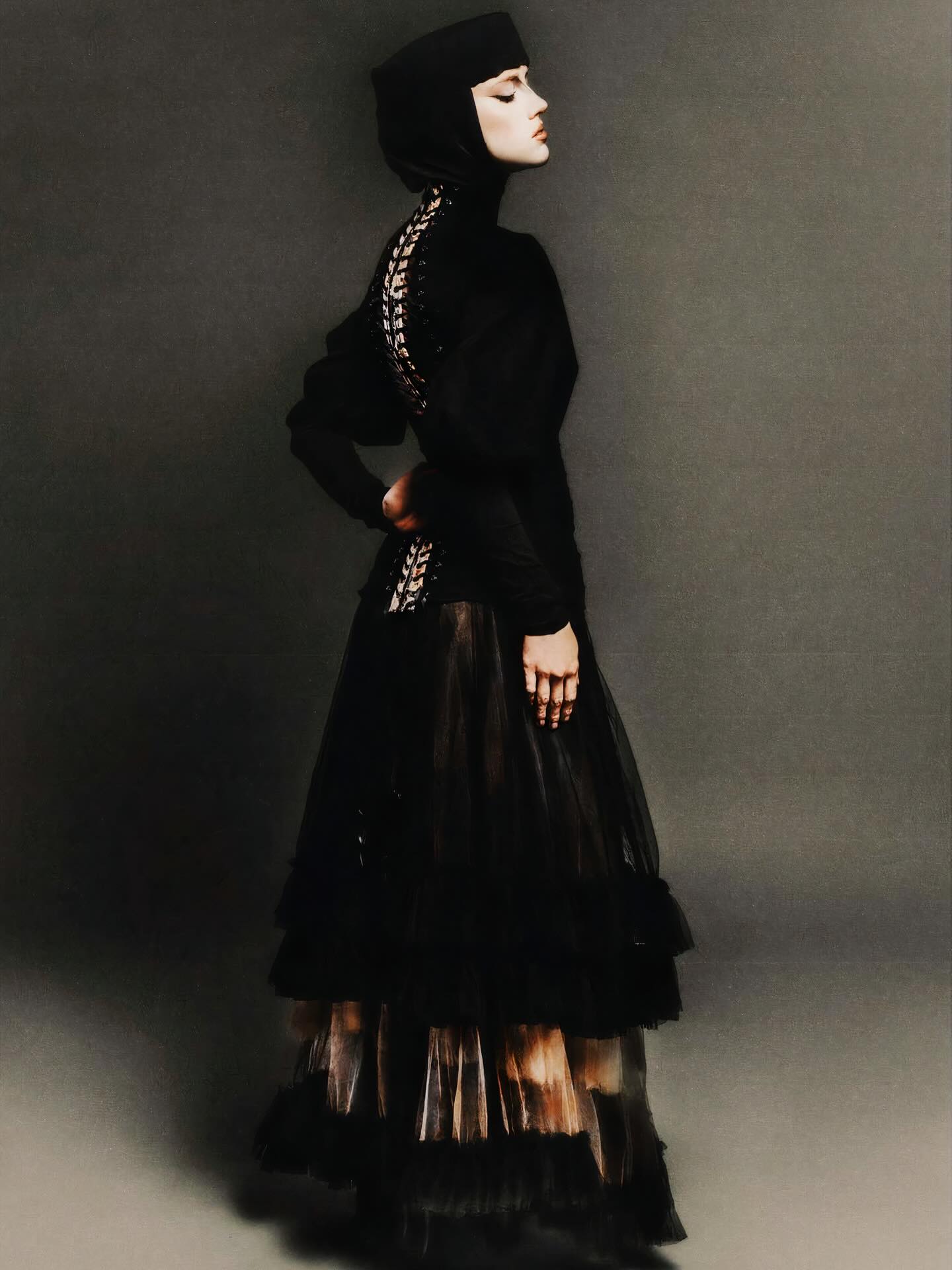 TZUSHCHI, 성스러움과 세속 사이를 탐구하는 새 컬렉션 공개 — Look 2