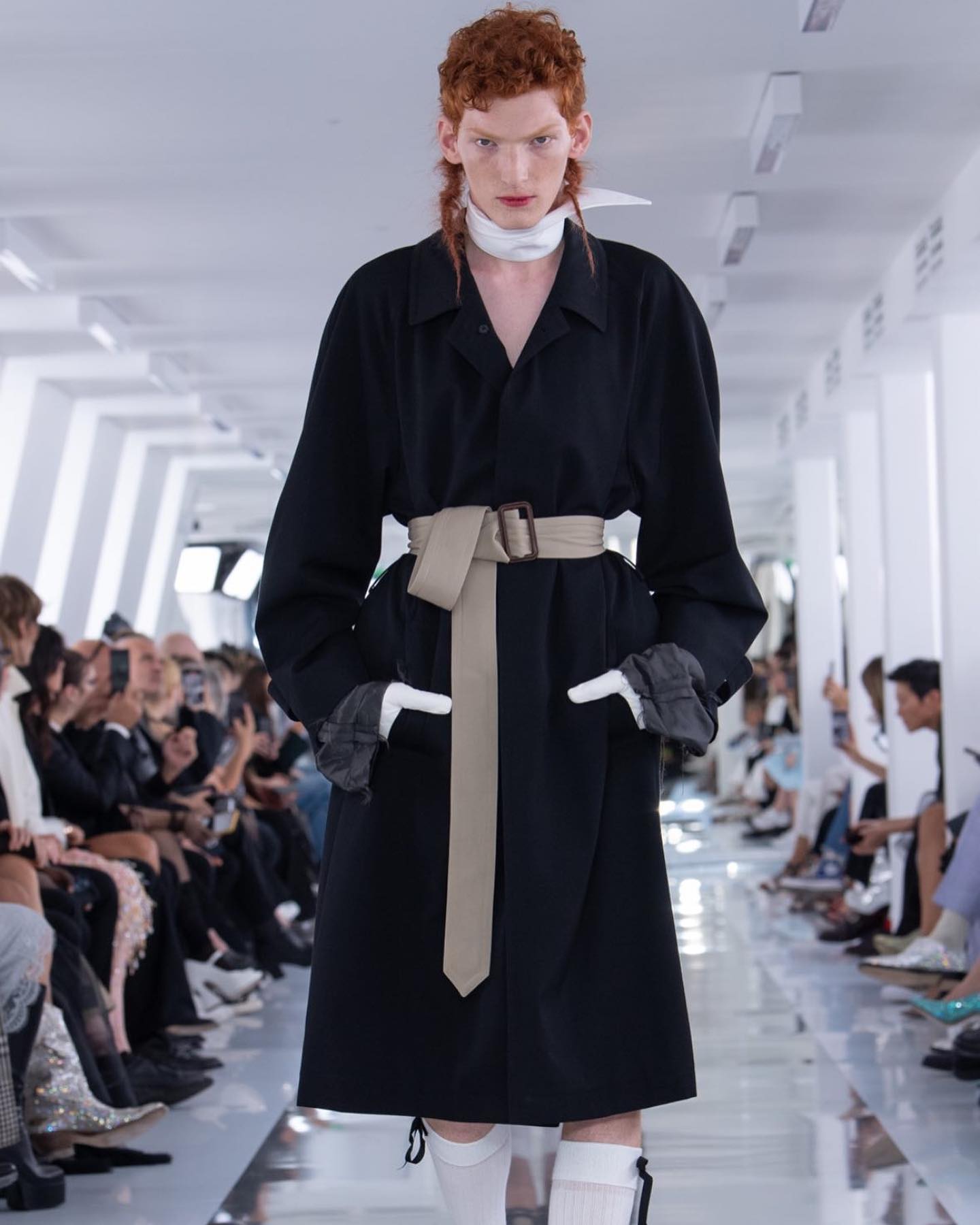 메종 마르지엘라, 런웨이의 관습을 해체하다 — Look 4