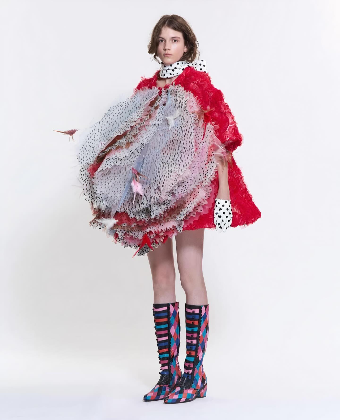 안나엘 레우딩크, 앤트워프가 키운 초현실주의 신예 — Look 6