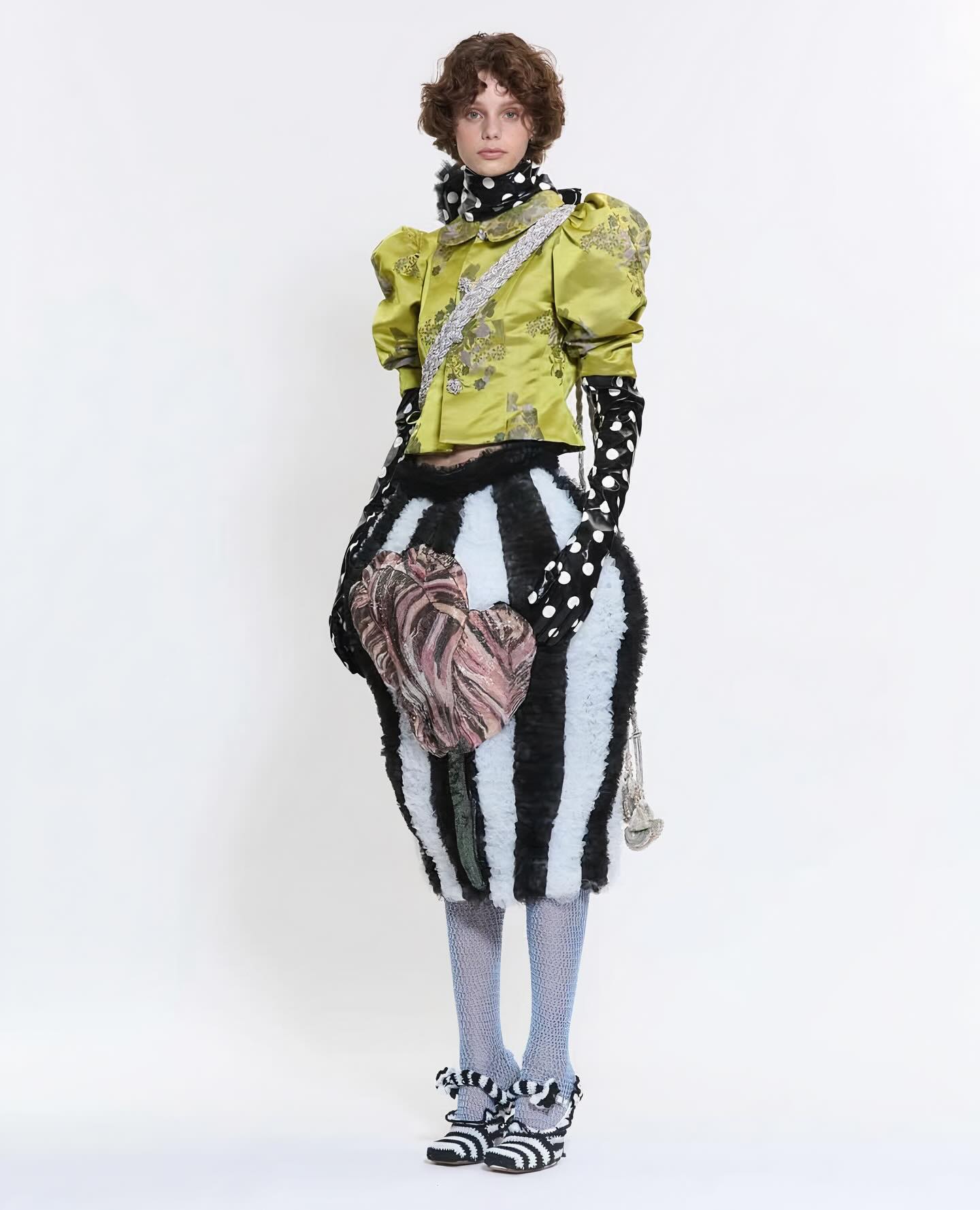 안나엘 레우딩크, 앤트워프가 키운 초현실주의 신예 — Look 8
