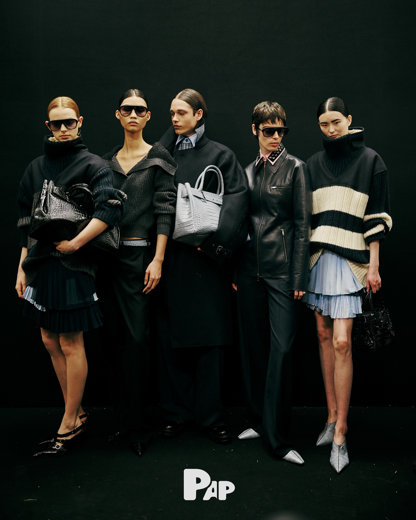 아이스버그 25FW, 백스테이지에서 완성된 클래식 카리스마 — Look 2