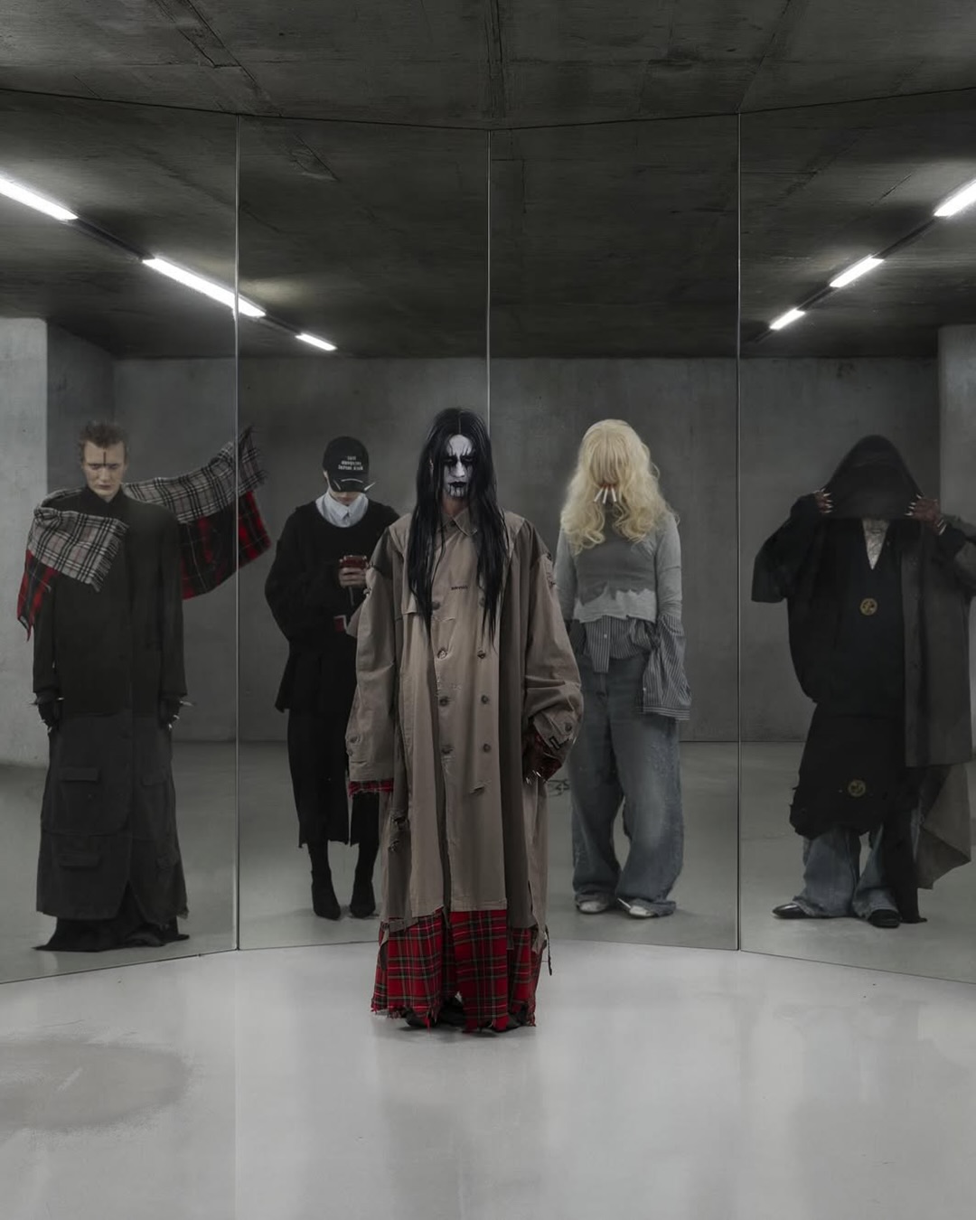 지안루카, 스타일링을 실험적 언어로 확장하는 크리에이티브 — Look 10