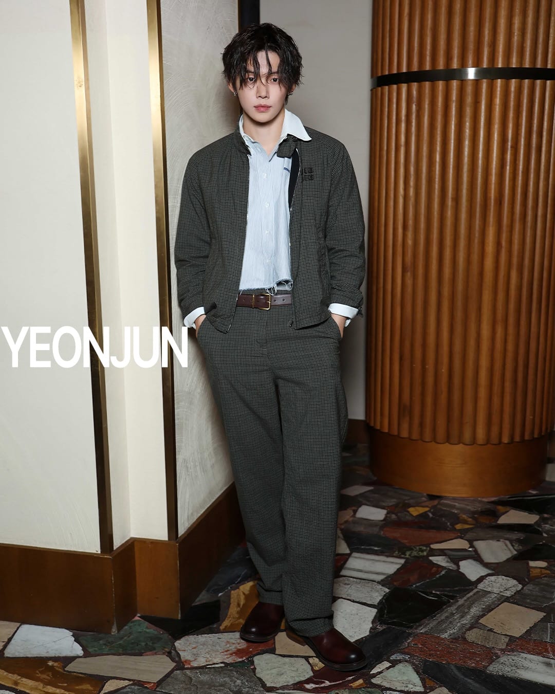 쇼만큼 궁금한 미우미우의 테이블 — miu miu, Look 2