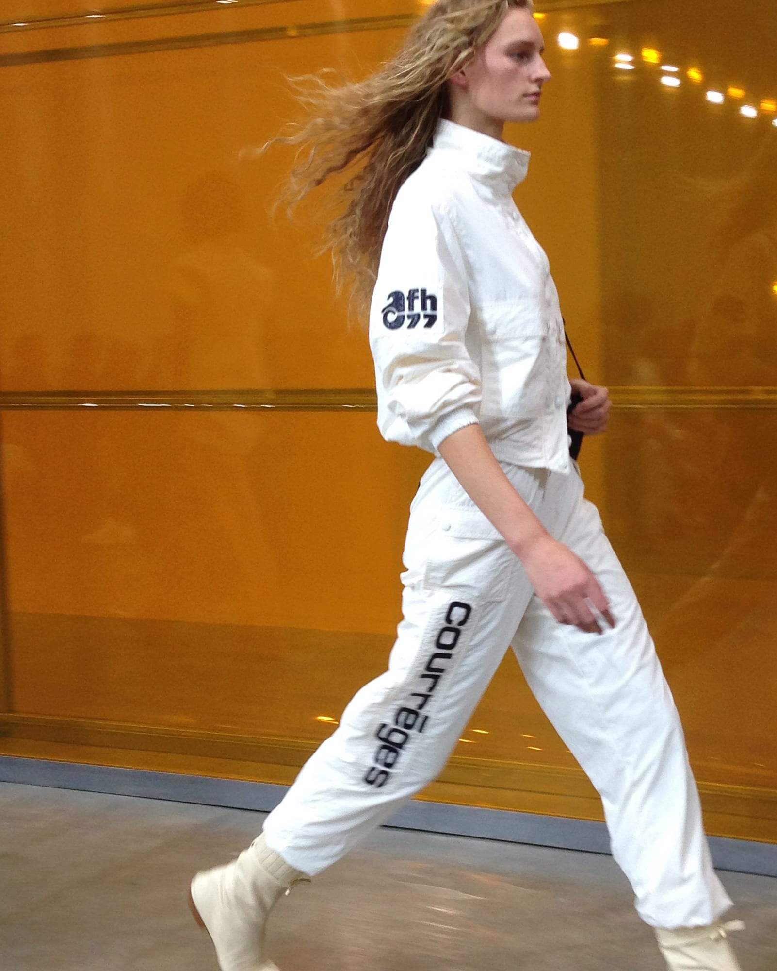 아이폰 5c로 담은 꾸레쥬의 미래 — courreges, Look 3