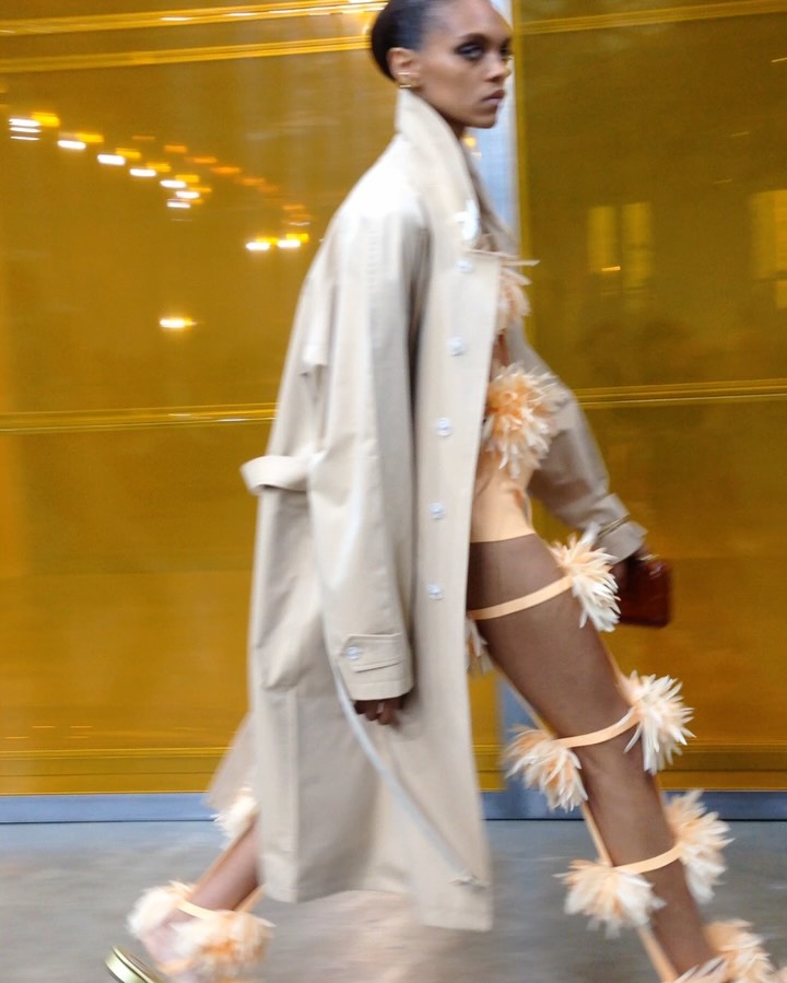 아이폰 5c로 담은 꾸레쥬의 미래 — courreges, Look 4