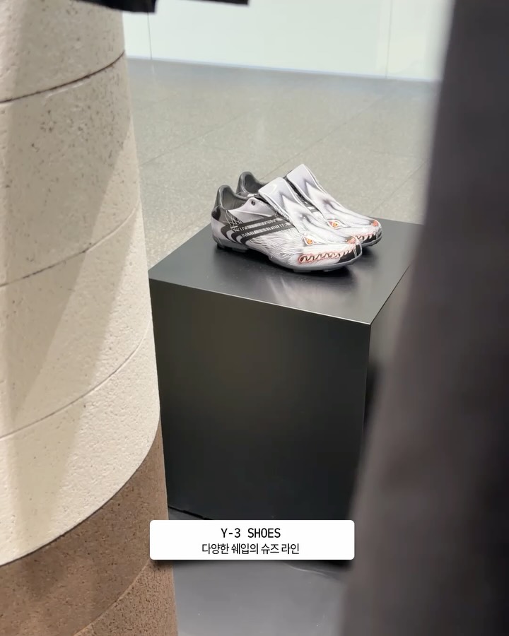 Y-3, 메르세데스-AMG F1 협업 캡슐 더현대 서울 단독 공개 — Look 5