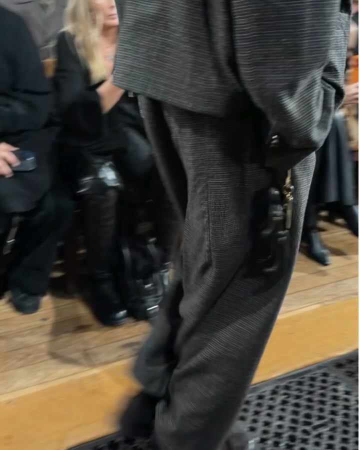지기 첸 26FW, 레이어를 풀어 공기를 들이다 — Look 10