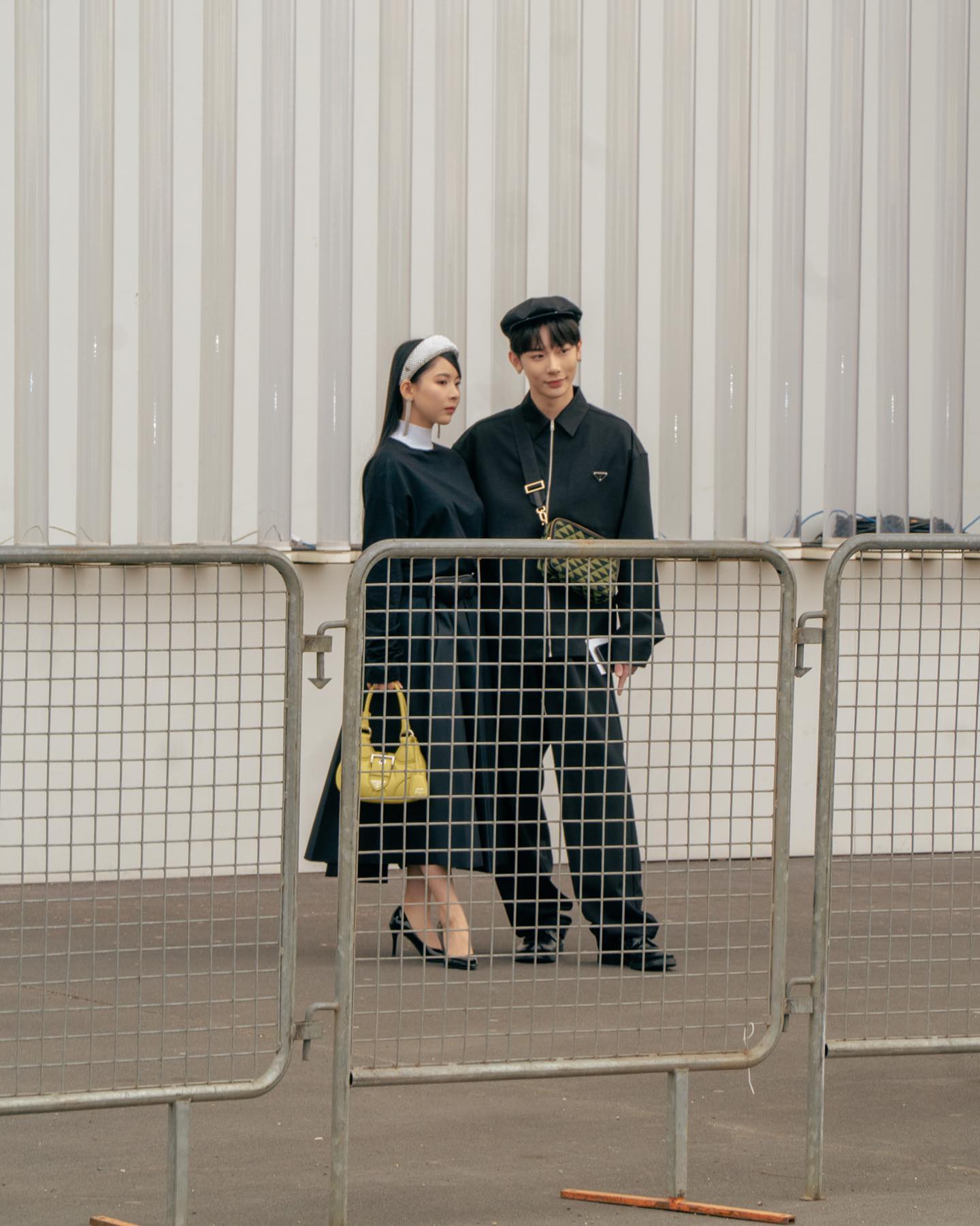 밀라노 패션위크 FW23 스트리트 스타일, 미래적 아방가르드의 정수 — Look 4