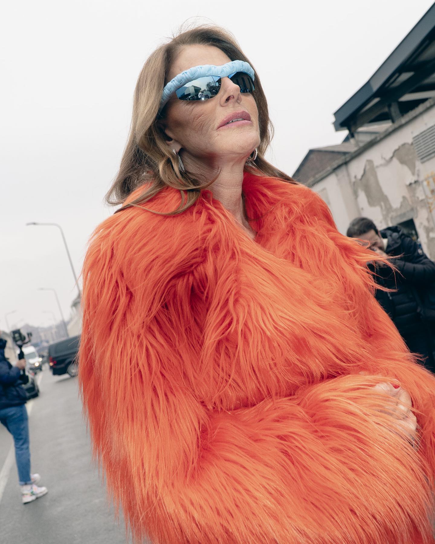 밀라노 패션 위크의 거리, 올블랙 시크함의 정석 — Look 4