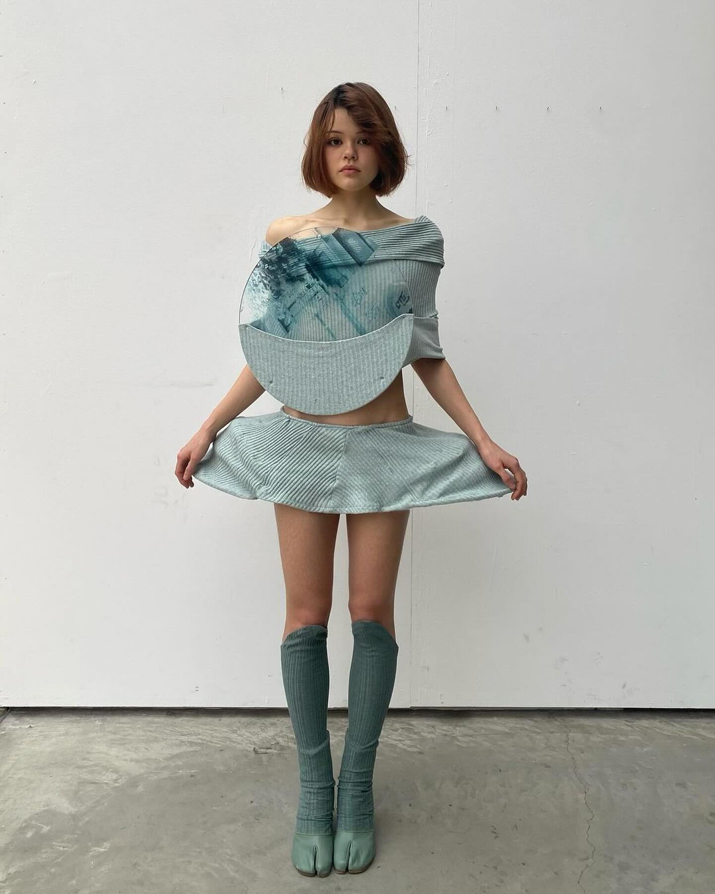 영화에서 시작된 해체주의, 살리의 디텐션 프로젝트 — Look 6