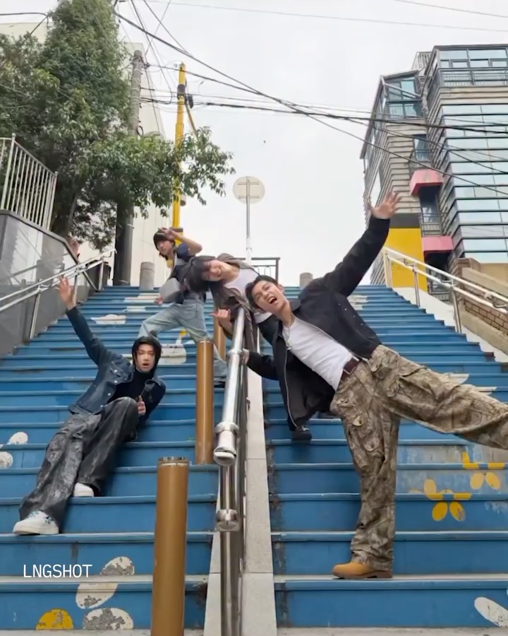 애플 공간 장면 캠페인, 박재범부터 청하까지 흔들샷으로 MZ세대 사로잡다 — Look 2