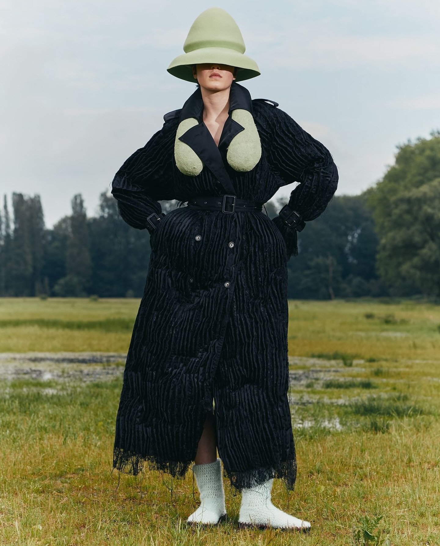진니 송의 크로셰 컬렉션 'Mother's Milk' — Look 4