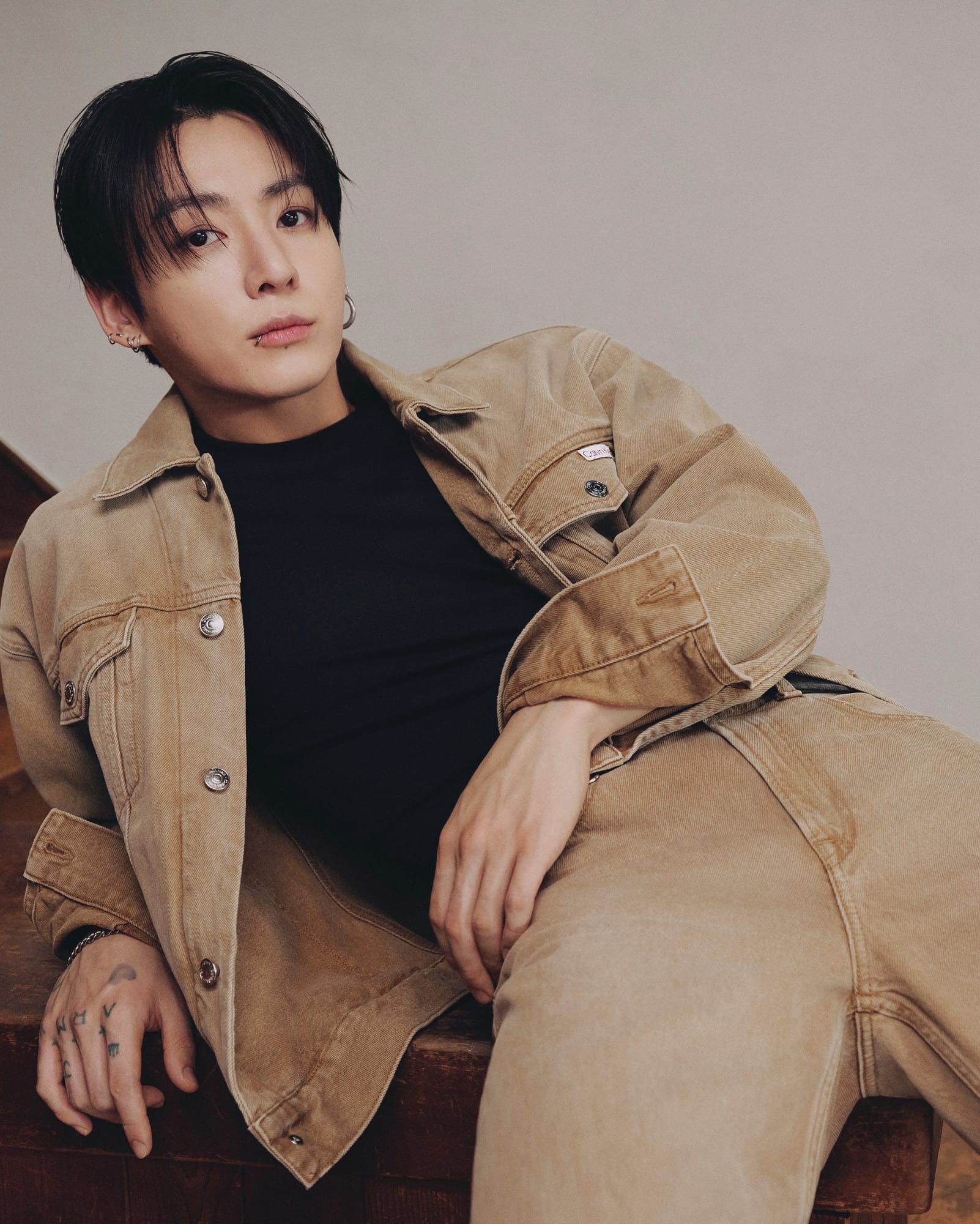 정국의 스위치를 켠 캘빈클라인 — calvin klein, Look 4