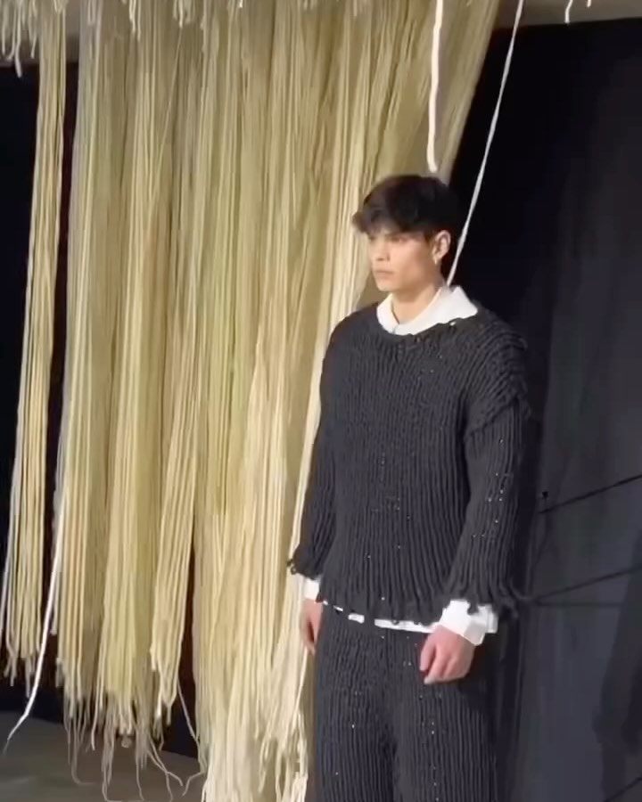 키드슈퍼 24FW, 물리학 이론을 패션으로 풀어내다 — Cover