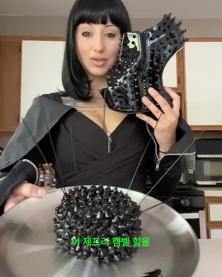 런웨이 패션을 요리로 재해석한 아티스트 브리아나 홀링스워스 — Look 5