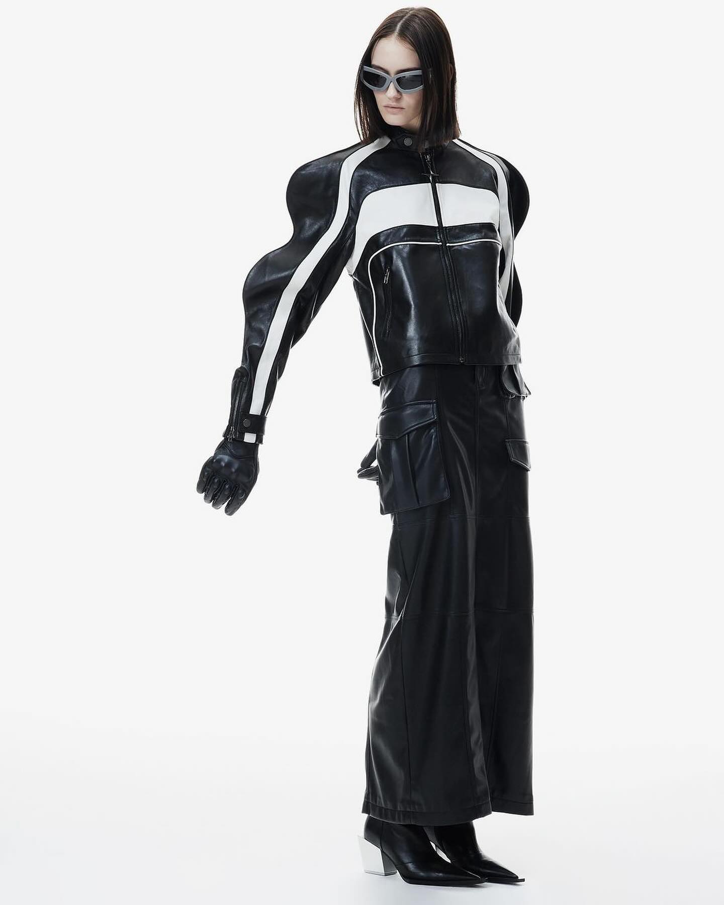 아나키키, 포스트 아포칼립스 미학을 담은 23FW 컬렉션 공개 — Look 4