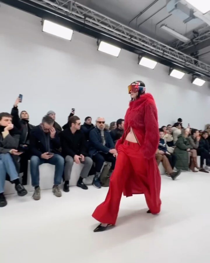 K-Way가 밀라노에서 보여준 스포티 럭셔리의 새로운 해석 — Look 5