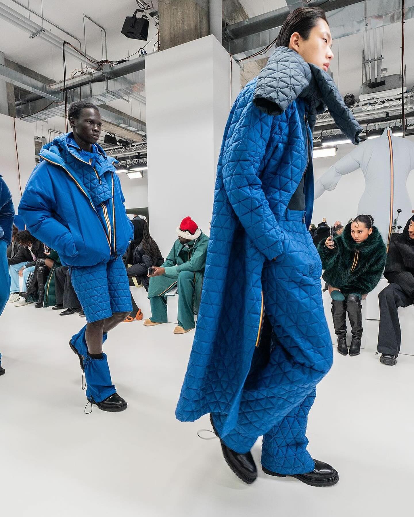 K-Way가 밀라노에서 보여준 스포티 럭셔리의 새로운 해석 — Look 6