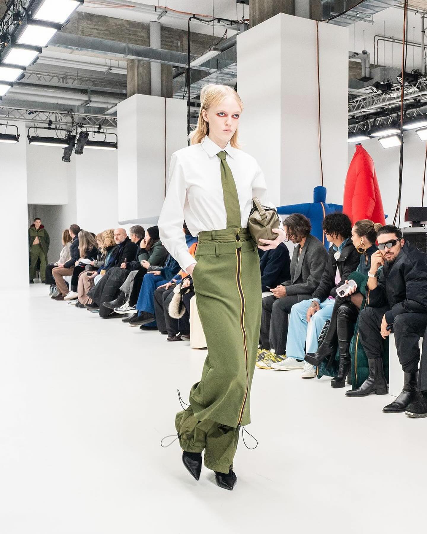 K-Way가 밀라노에서 보여준 스포티 럭셔리의 새로운 해석 — Look 9
