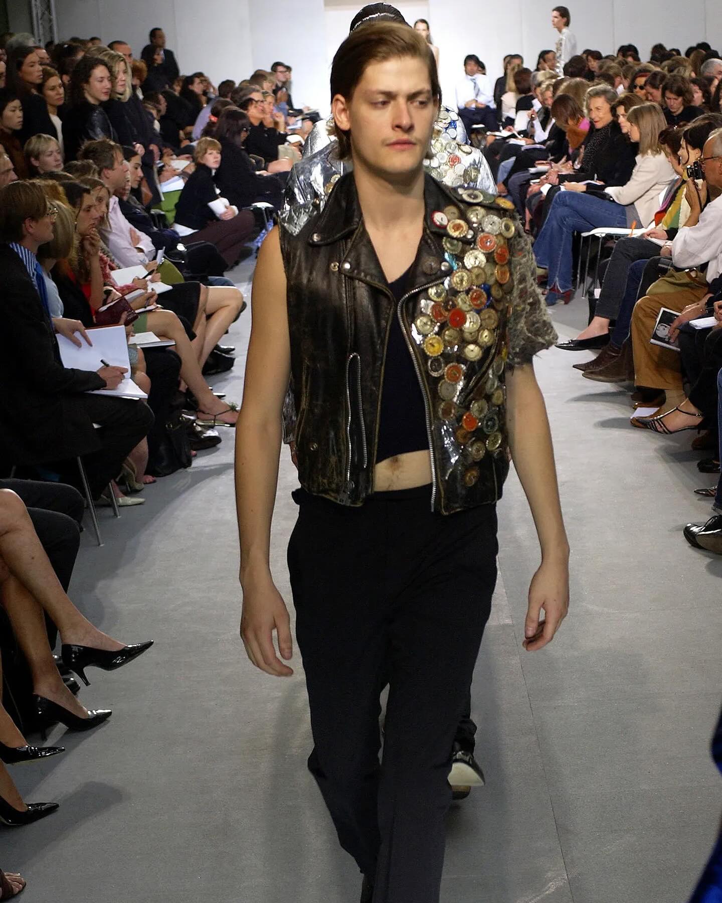 헬무트 랑 SS04 아카이브 재킷, 업사이클링의 선구자 — Look 2