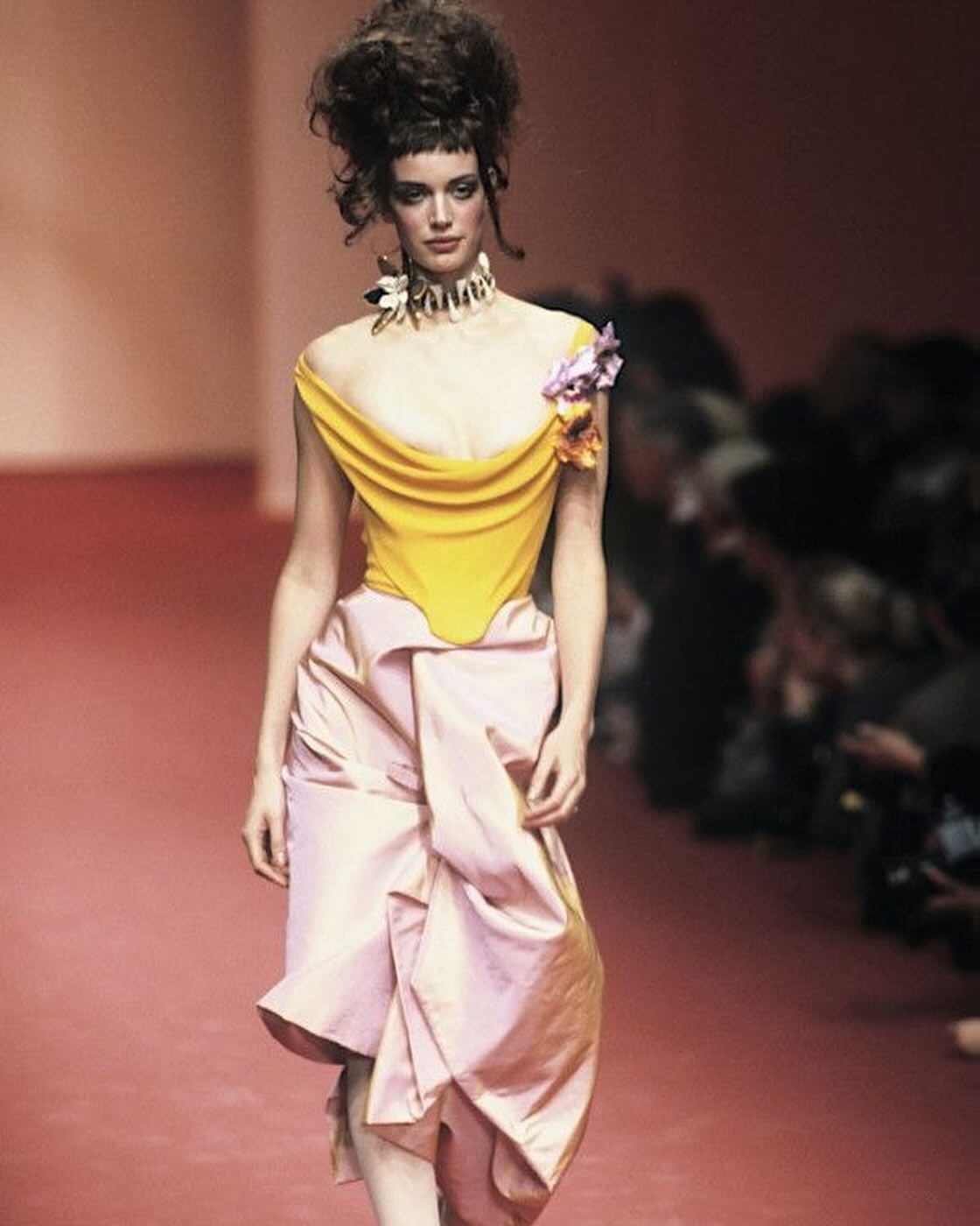 비비안 웨스트우드 1997 SS '바가텔을 외치다' — Look 5