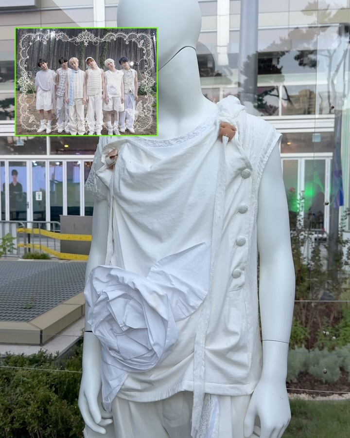 NCT, 10년 무대 의상이 런웨이 위에 섰다 — nct, Look 3
