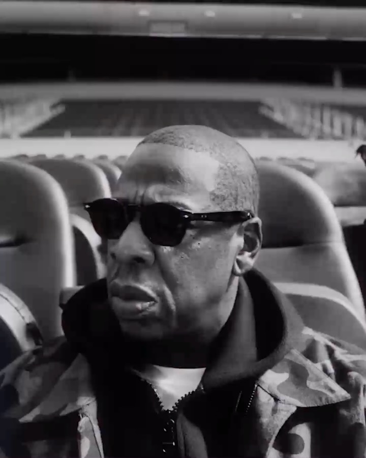 제이 지, 2027 슈퍼볼 하프타임 쇼 헤드라이너로 — jay-z, Look 2