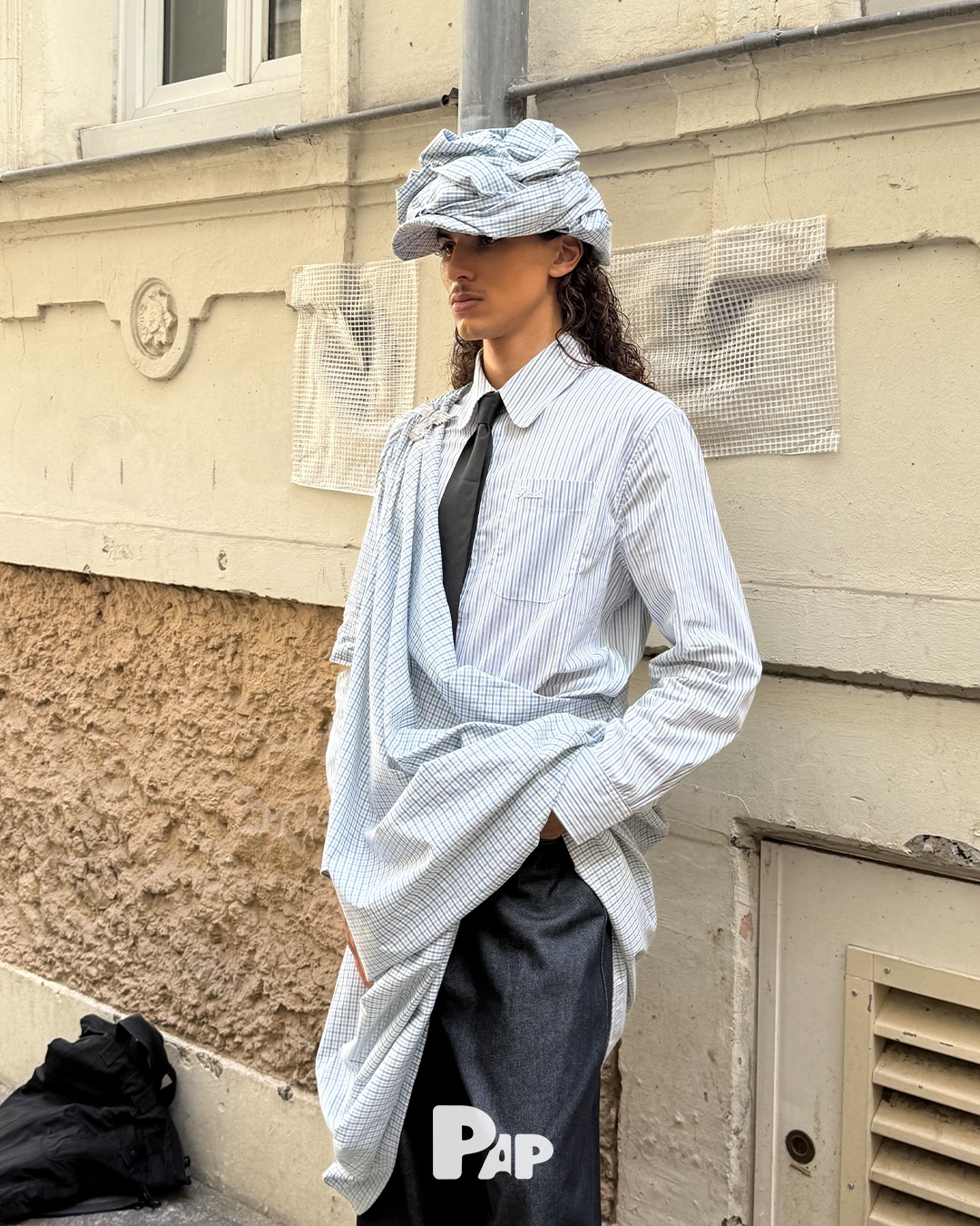 3.파라다이스, 평화와 공존을 담은 2027 S/S 컬렉션 — Look 10