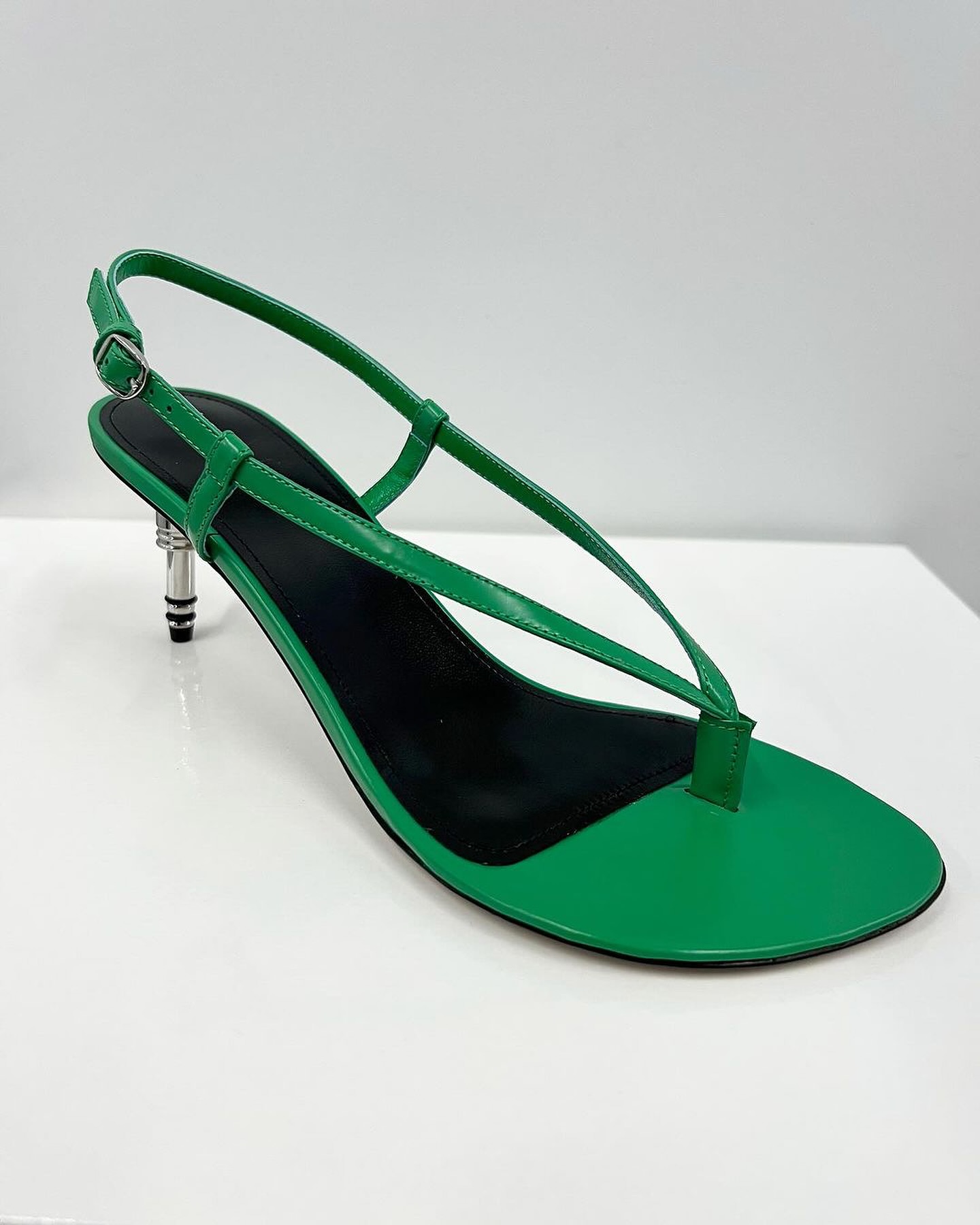 코페르니의 잭 힐 샌들, 음악과 패션의 만남 — Look 4