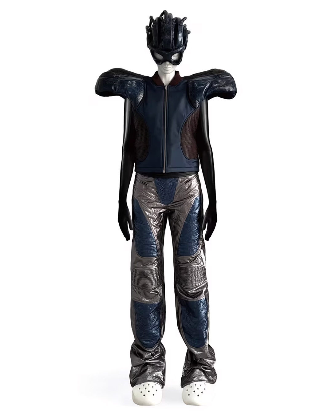 디자이너 장딩윤, 파리에서 선보인 '중력을 거스르는' SCAR:city 컬렉션 — Look 3