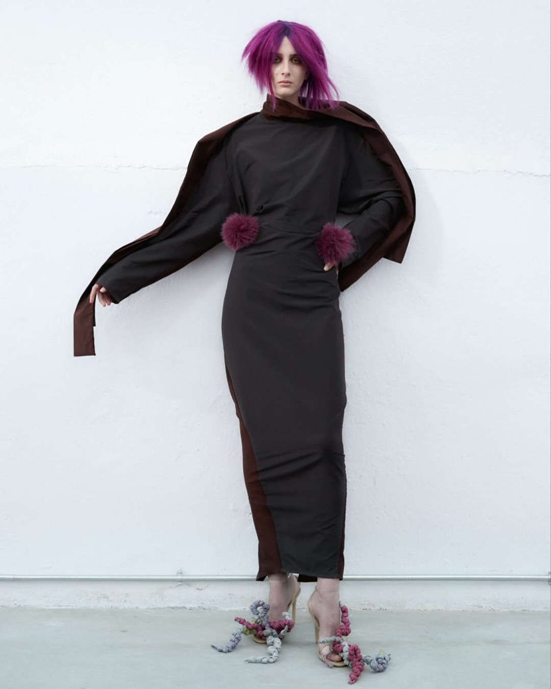 에르네스토 나란호, 기하학적 미학으로 재해석한 지속가능 패션 — Look 5