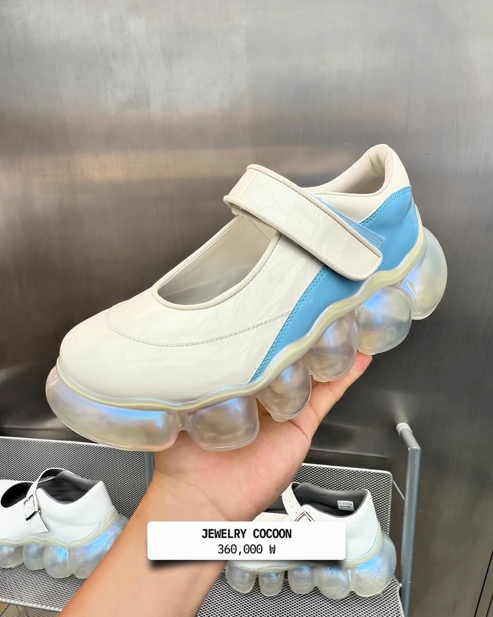 일본 풋웨어 브랜드 grounds, 세 번째 서울 팝업 오픈 — Look 4