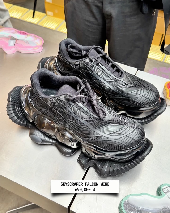 일본 풋웨어 브랜드 grounds, 세 번째 서울 팝업 오픈 — Look 7